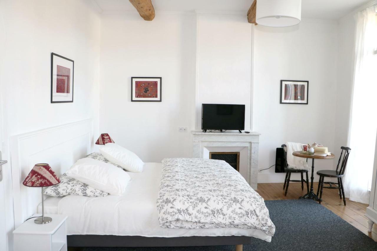 Aumes Sweet Home Chambre D'Hotes Kültér fotó